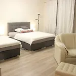H+ Apartman Letiste Praha